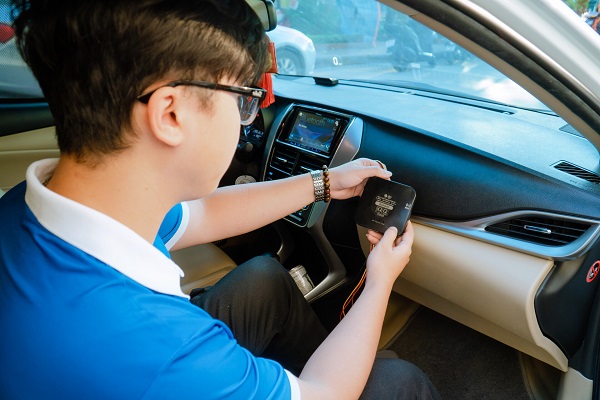 Thiết bị định vị quan sát trạng thái nâng hạ ben dễ dàn - BA GPS