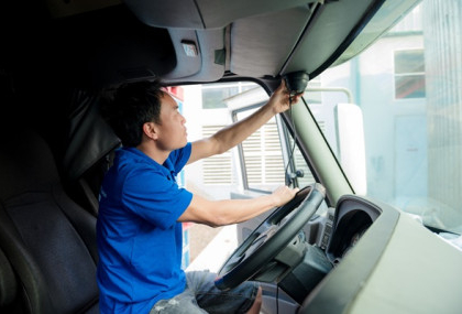 Hình ảnh ban đêm sẽ được camera xe đầu kéo ghi lại dễ - BA GPS
