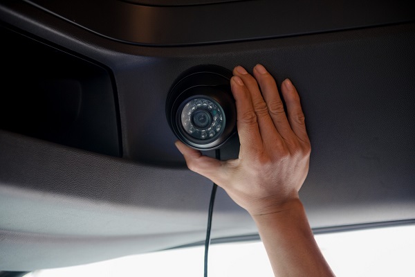 Cần tìm hiểu quy định lưu trữ dữ liệu của camera xe đầu kéo