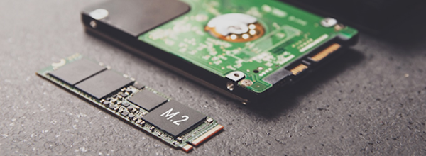 Ổ cứng SSD có nhiều ưu điểm nổi bật hơn hẳn so với thẻ nhớ thông thường