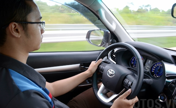 Thiết bị giám sát học viên lái xe cần đảm bảo những chức năng tối thiểu, đây cũng là những chức năng hỗ trợ giám sát quá trình thực hành của học viên và người đào tạo