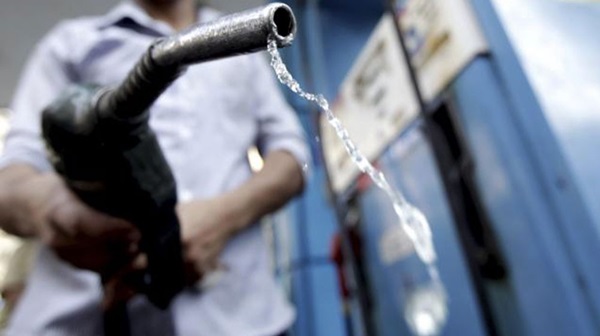 Cảm biến nhiên liệu giúp doanh nghiệp đo lường được lượng xăng dầu xe sử dụng